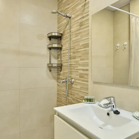 H. Gongora D.m Apartment *